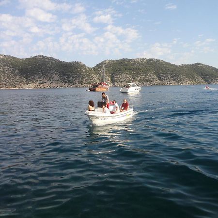 Sahil Pension Kaleucagız Esterno foto